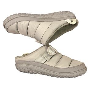 Chaco Rumble Puffs size 8 M